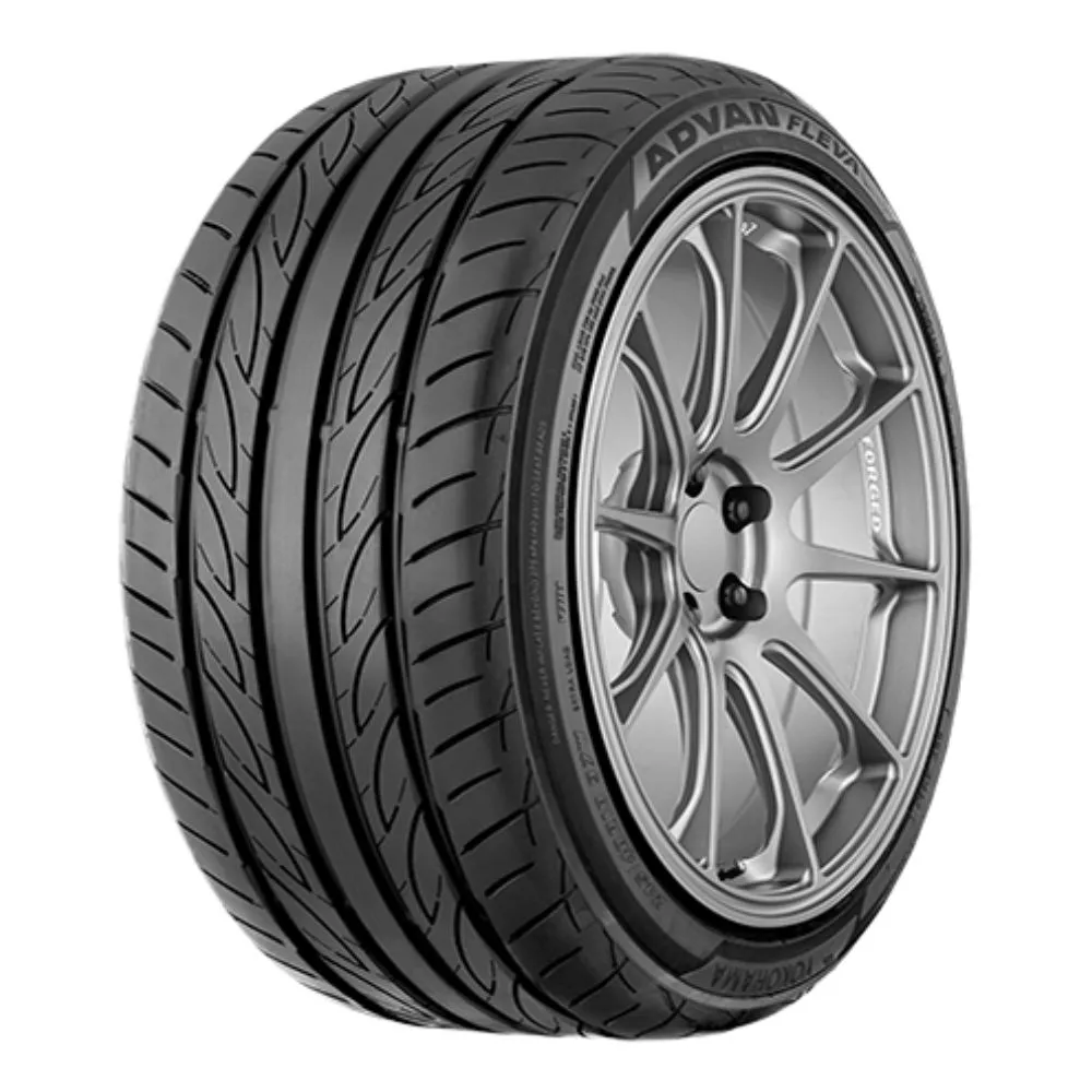 LLANTA 215/45R18 YOKOHAMA ADVAN V701 93W